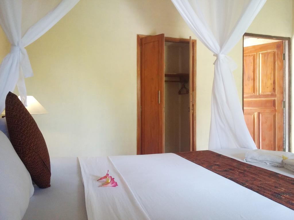 Molleh Guest House Pemuteran Екстериор снимка
