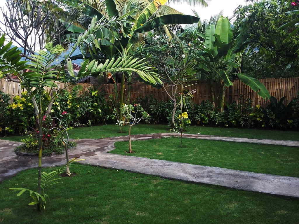 Molleh Guest House Pemuteran Екстериор снимка