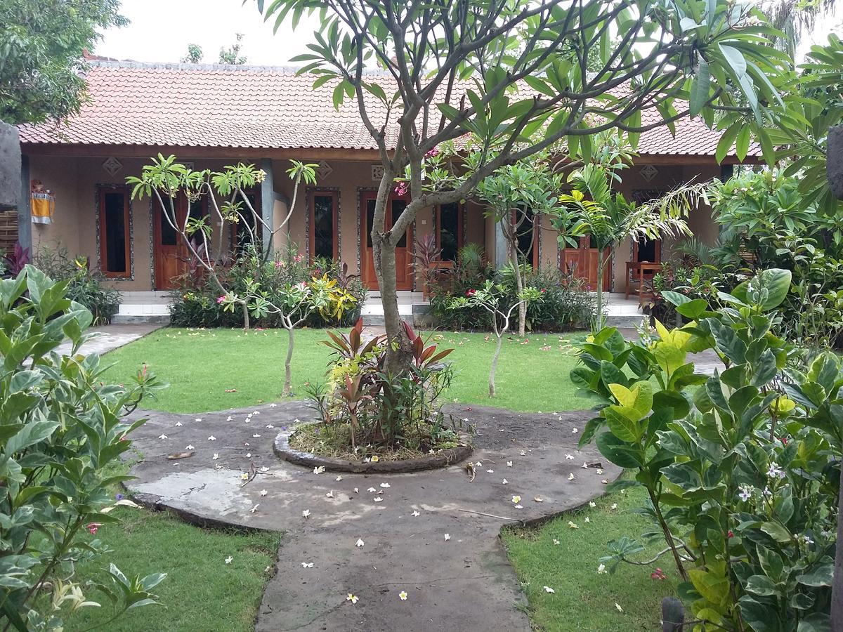 Molleh Guest House Pemuteran Екстериор снимка